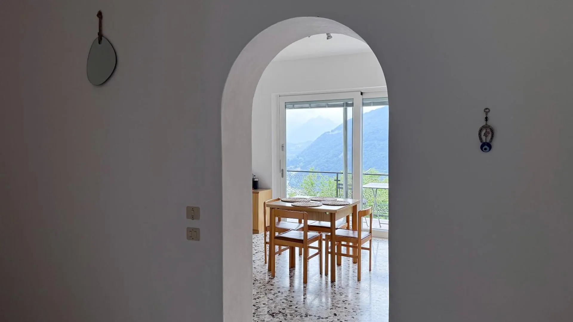 Casa Lago Lago Panoramic Apartment Ranzanico 0*,  Ιταλία